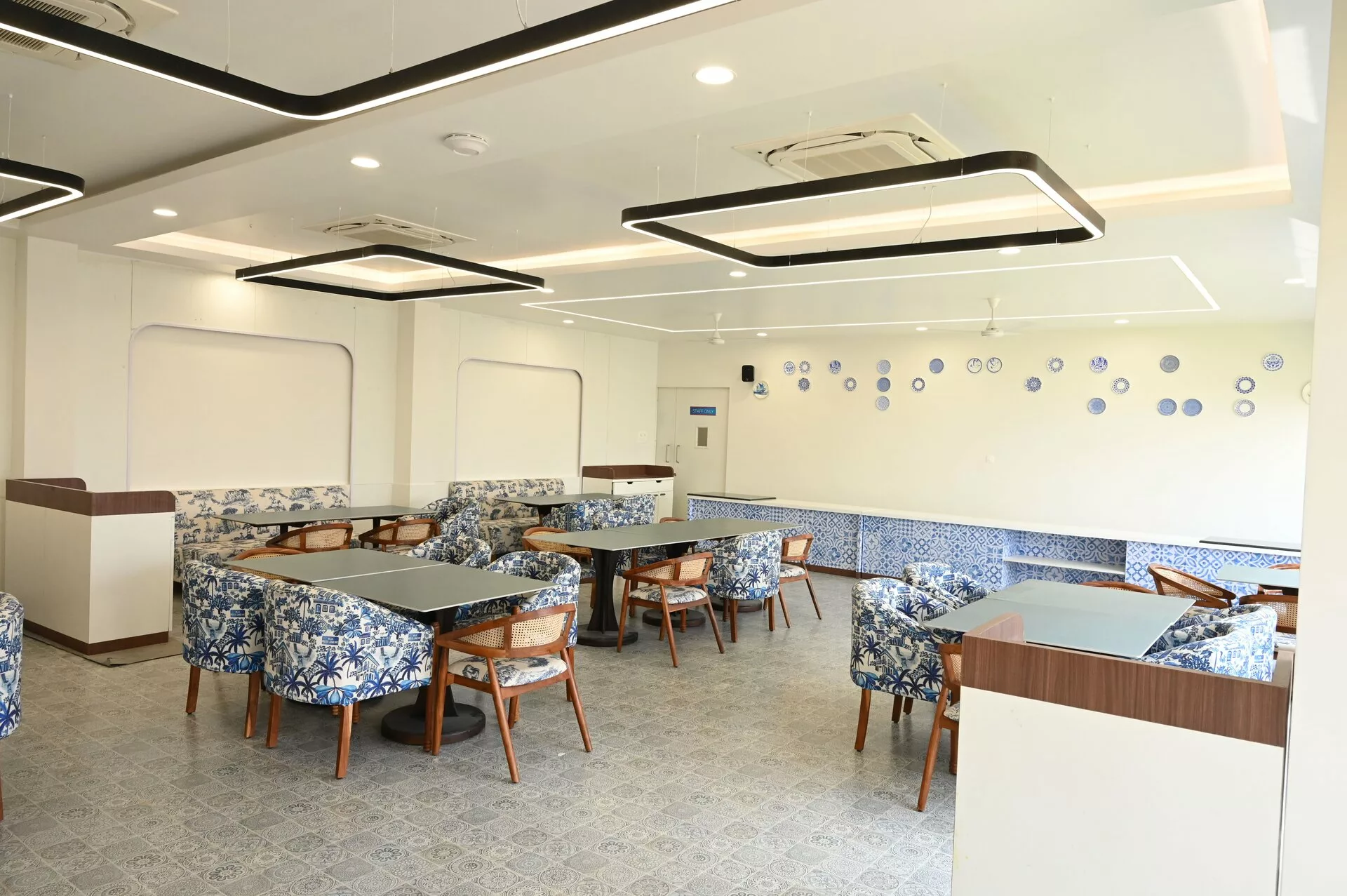 Restaurants & Dining 1